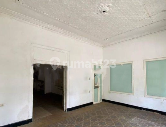 Rumah Kolonial LANGKA Tengah Kota Surabaya Super Klasik Strategis Cocok utk Usaha 2