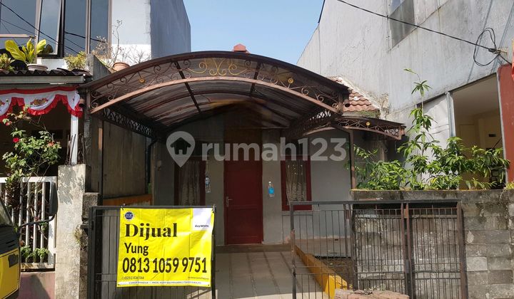 For Sale House in Mutiara Bogor Raya, Bogor.