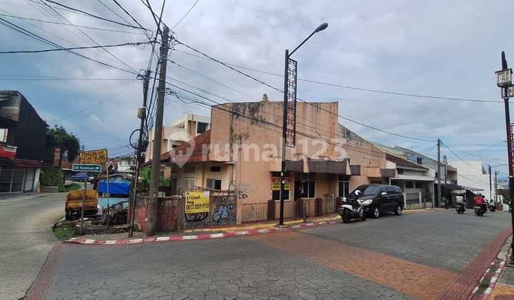 Di Jual Rumah Jalan Kebon Pala Bogor Tengah Dekat Stie Kesatua. Di Jual Rumah Jalan Kebon Pala Bogor Tengah Dekat Stie Kesatua.