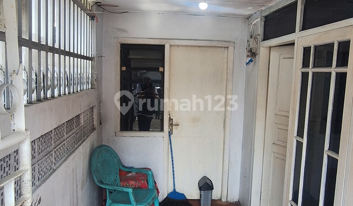 1-Storey House for Rent in the City Center 2