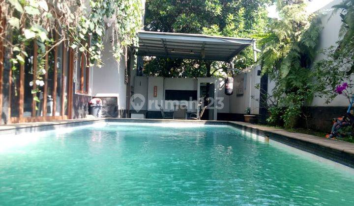 Rumah Cantik Strategis Ada Private Pool Dekat Mrt Lebak Bulus  1