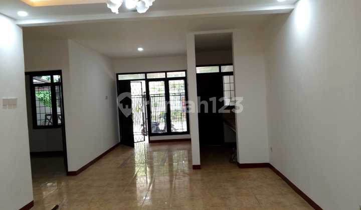 Renovated House for Rent in Cinere Near Krukut Toll and BPK Penabur Tirtamatra School Renovated House for Rent in Cinere Near Krukut Toll and BPK Penabur Tirtamatra School