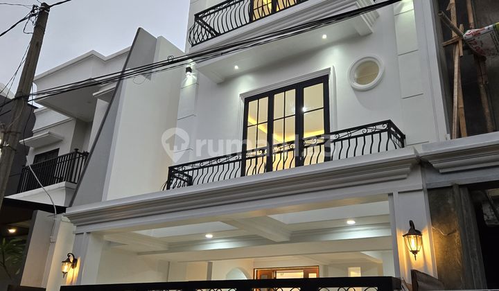 Rumah American Classic Style Siap Huni Dalam Komplek Cinere Belakang Living Plaza Rumah American Classic Style Siap Huni Dalam Komplek Cinere Belakang Living Plaza