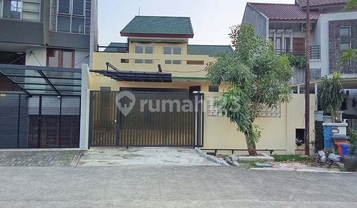 Rumah Siap Huni Dalam Komplek Di Cinere Selangkah Ke Mall Cinere Dan Belleveu Mall, Dekat Mrt Lebak Bulus
