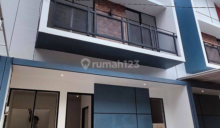 Rumah Tanah Luas Scandinavian Cipayung Jakarta Timur 2