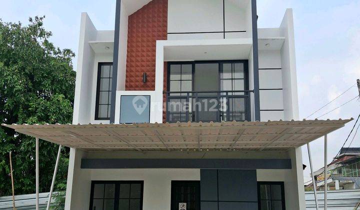 Rumah Jual di Dekat Stasiun LRT TMII