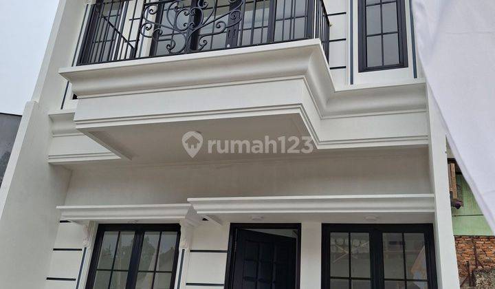 Rumah 2 Lantai Plus Rooftop Jagakarsa Jakarta Selatan 1