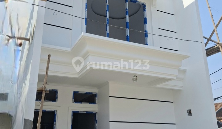 Rumah Bata Merah Classic Modern Cipayung Jakarta Timur 2