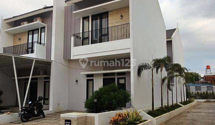 Rumah Baru Modern 2 Lantai Poros Minasa Upa Hertasning Makassar. Hanya 25 Juta Langsung Akad 1