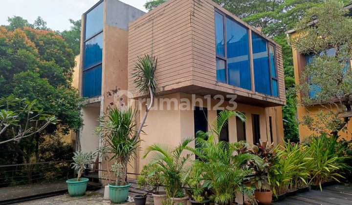 Rumah Murah Dalam Cluster Kemang Fasilitas Kolam Renang 