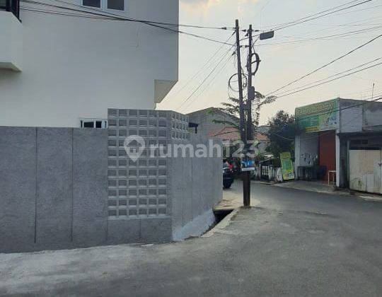 Rumah Murah Hook Di Tebet Jakarta Selatan Dekat Stasiun Cawang 2