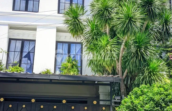RUMAH DIJUAL DI GEDUNG HIJAU PONDOK INDAH JAKARTA SELATAN