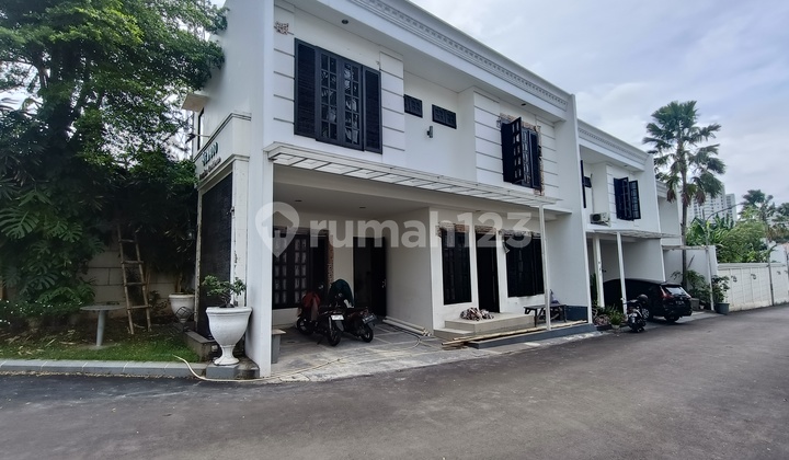 Jual Rumah Murah Dalam Cluster Lebak Bulus Fasilitas Pool 