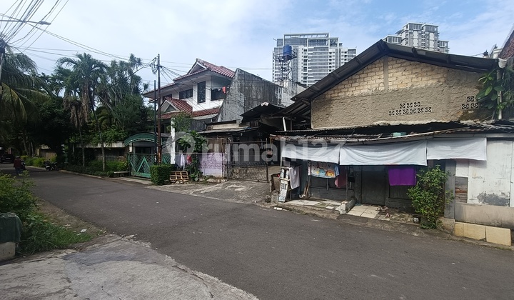 Affordable Land for Sale in Elite Permata Hijau 1 Complex Near Senayan Affordable Land for Sale in Elite Permata Hijau 1 Complex Near Senayan