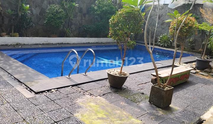 Rumah Asri Siap Huni Plus Kolam Renang di Kawasan Ampera, Jakarta Selatan Rumah Asri Siap Huni Plus Kolam Renang di Kawasan Ampera, Jakarta Selatan