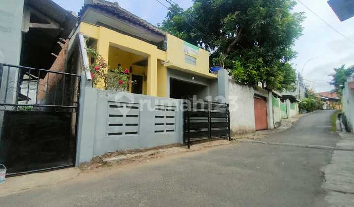 HOUSE FOR SALE IN FLAMBOYAN KUPANG TEBA TELUK BETUNG READY TO OCCUPY 1