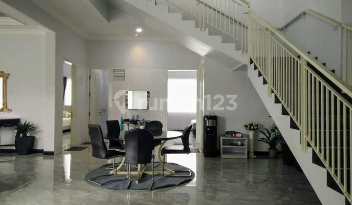 DIJUAL VILLA RAYA PRIGEN MODERN MINIMALIS