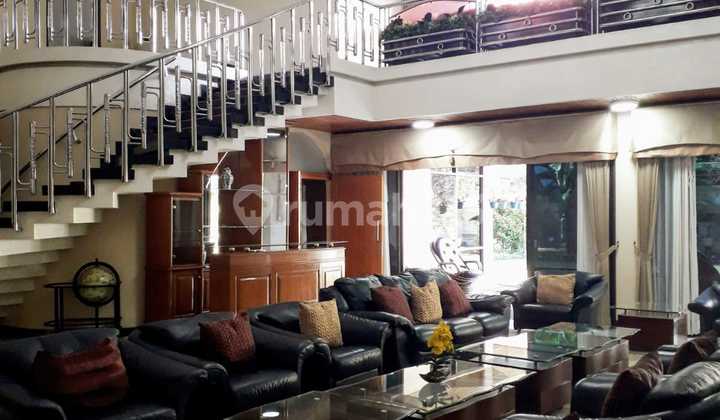 DHARMAHUSADA MAIN ROAD BEAUTIFUL & LUXURIOUS SPLIT LEVEL 3-STORY HOUSE VERY WELL-MAINTAINED !!