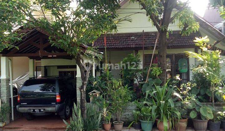 Rumah Hunian Asri Depan Taman di Persada Kemala Jakasampurna Bekasi Barat

 1