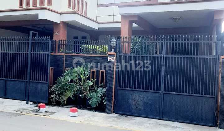 Rumah Bagus di Wisma Jaya Bekasi