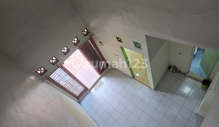 Rumah Bintang Metropole Lokasi Strategis 2