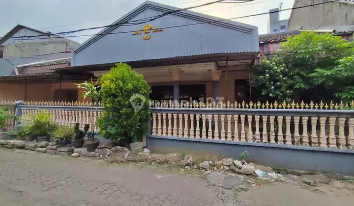 Rumah Di Jakasampurna Bekasi Barat