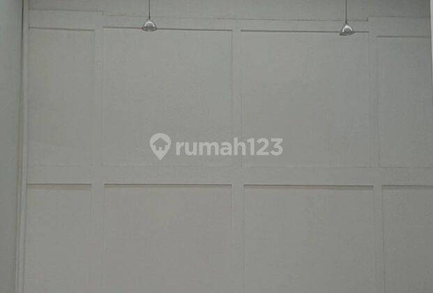 Gudang Siap Pakai 2 Lantai di Multi Bizpark Bekasi 11