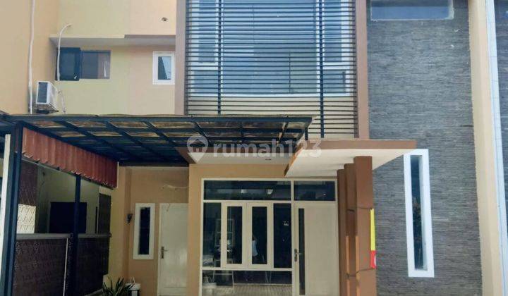 Rumah Minimalis Sudah Renovasi Dalam Cluster Dengan Lokasi Strategis Dekat Pintu Toll Bambu Apus dan LRT TMII

 1