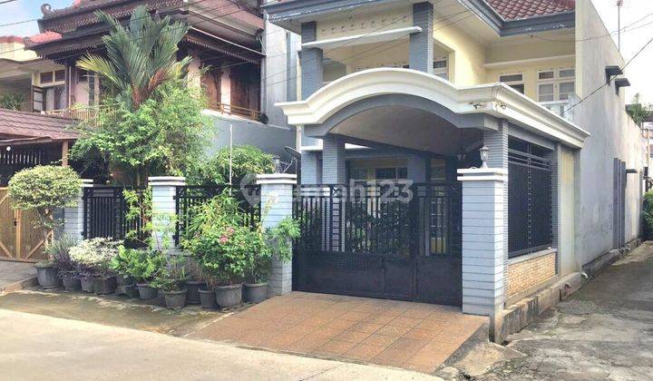 Rumah Minimalis Cantik Siap Huni 2 Lantai di Bumi Bekasi Baru Rawalumbu Bekasi

 1