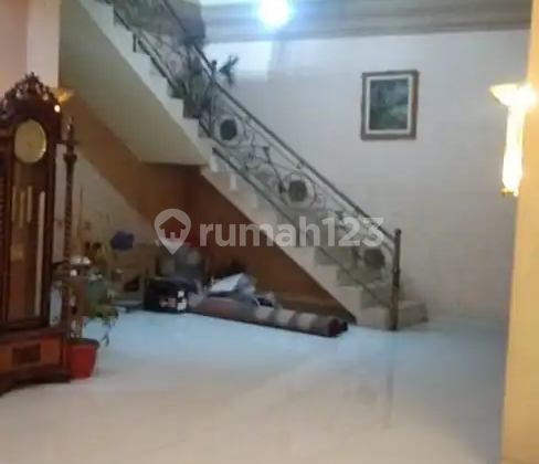 Luxury House In Grand Wisata Bekasi 2