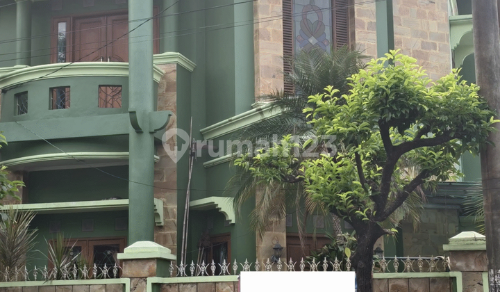 Rumah Mewah Luas & Nyaman Cocok Untuk Keluarga Besar