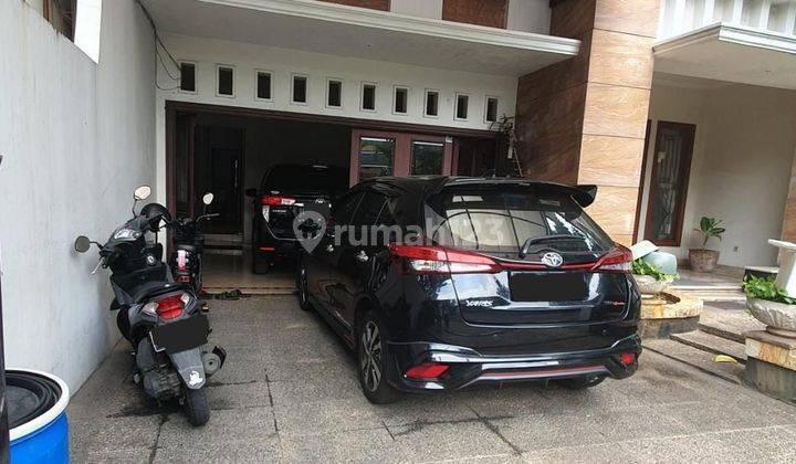 Rumah 2 Lantai Cantik Terawat Di Cempaka Putih Jakarta Pusat

 2