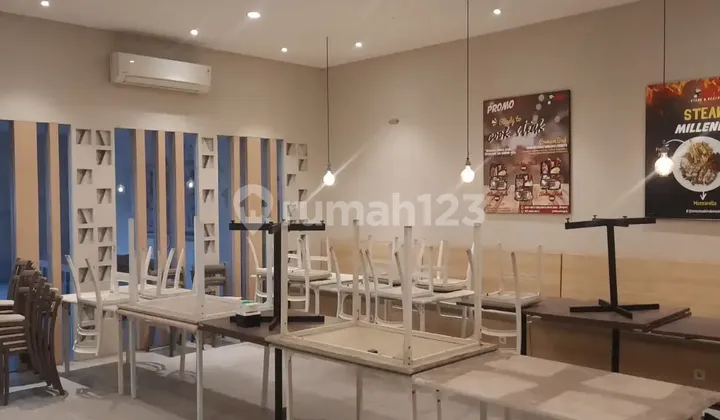 Ruko Siap Pakai - Lokasi Sangat Strategis Ruko Siap Pakai - Lokasi Sangat Strategis