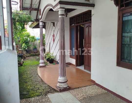 Rumah Hook di Jual di Pondok Kelapa Jakarta Timur 2