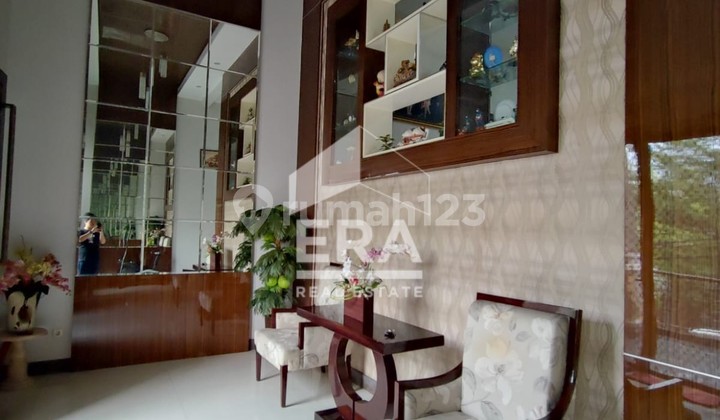 Rumah Modern Klasik dan Mewah 4 Lantai di Sunter Metro Jakarta Utara Rumah Modern Klasik dan Mewah 4 Lantai di Sunter Metro Jakarta Utara