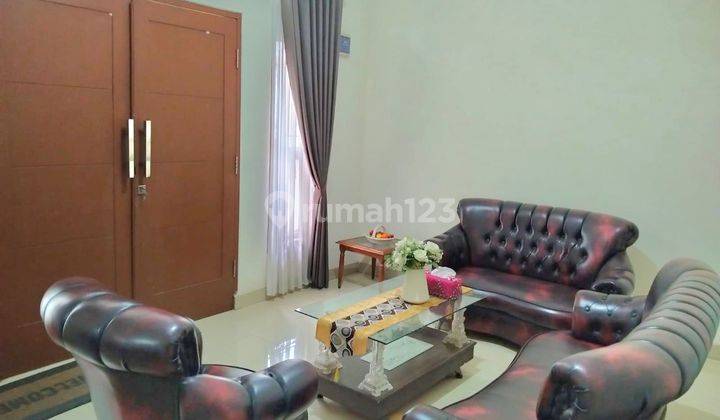 Rumah 2 Lantai Mewah Di Jatiwaringin Pondok Gede Bekasi

 2