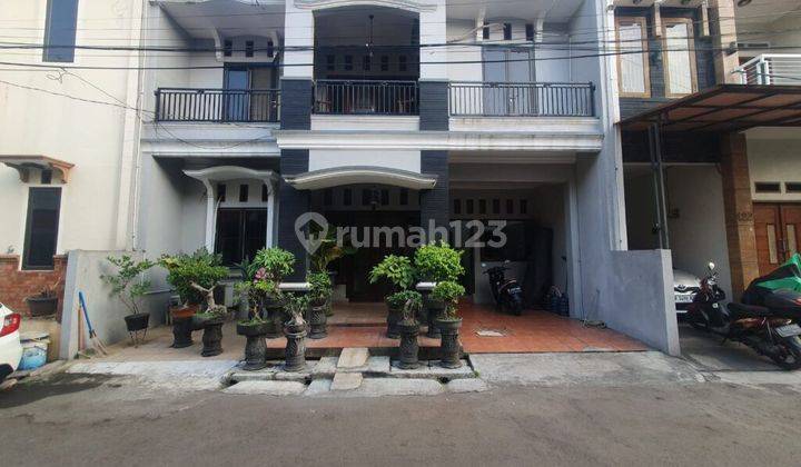 Rumah Cantik di Perumahan Batujaya Town House Condet Jakarta Timur 1