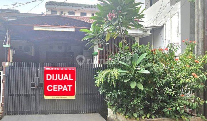 Rumah Di Bulevar Hijau Harapan Indah Bekasi

 1