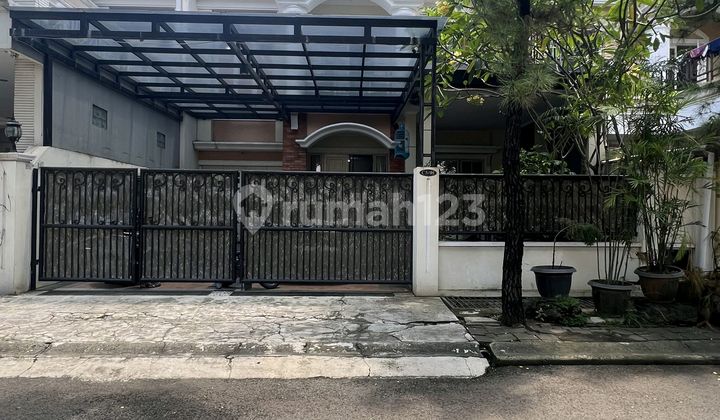 Ready-to-Occupy Flood-Free House in Royal Residence Cakung, East Jakarta