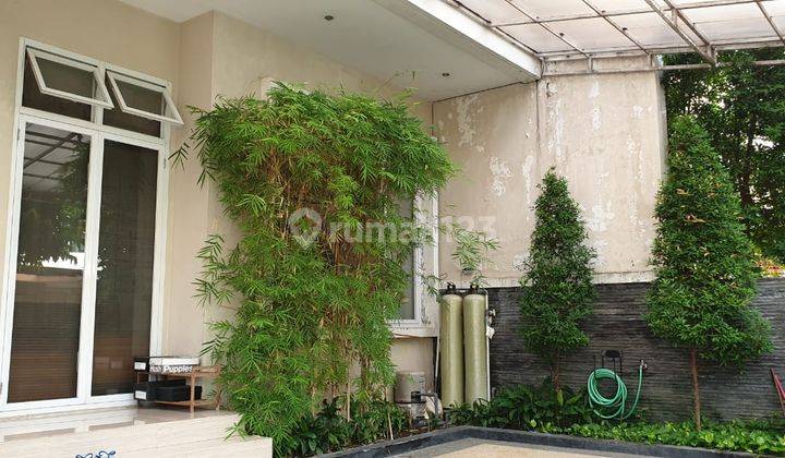 Rumah  Cepat Bagus Furnished SHM di Villa Valensia, Surabaya