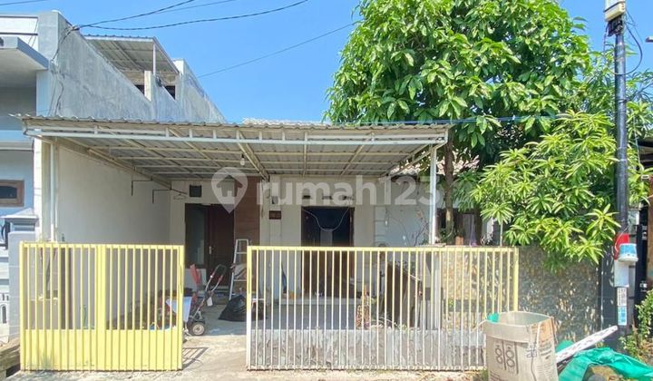 House on Giok Street, Driyorejo (DT) House on Giok Street, Driyorejo (DT)