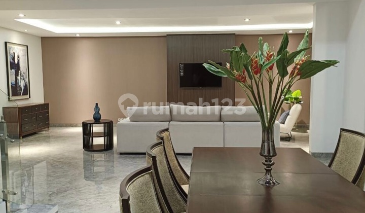 Nice House in Royal Residence Block B, Surabaya 1