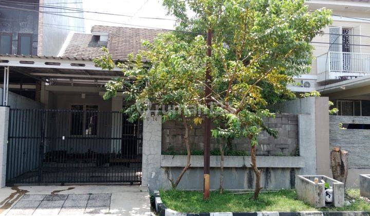 Rumah Darmo Sentosa Raya di Jl. Jajar Tunggal, Surabaya 1