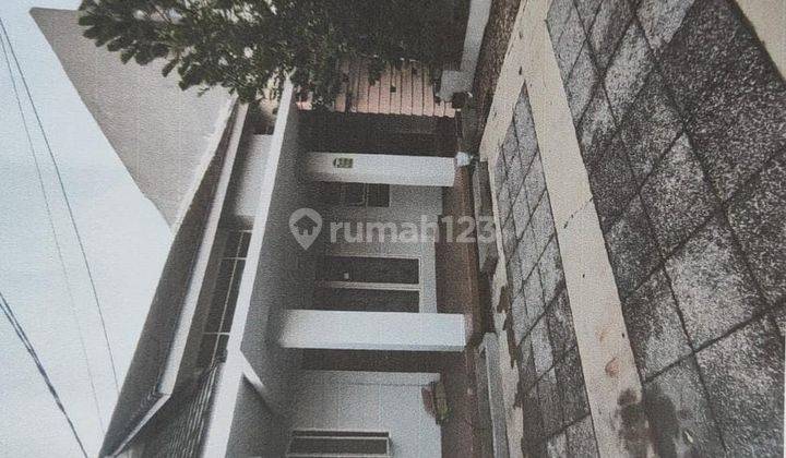 Rumah Darmo Sentosa Raya di Jl. Jajar Tunggal, Surabaya 2