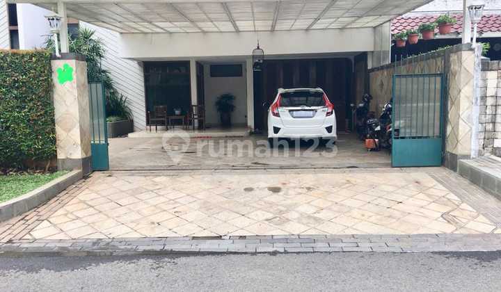 Rumah adem, jalan lebar. dekat akses toll.