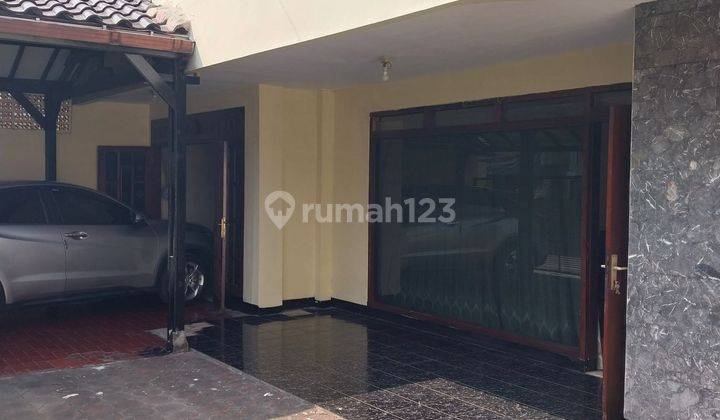 Lokasi strategis, kurang dari 1km ke Pondok Indah 1