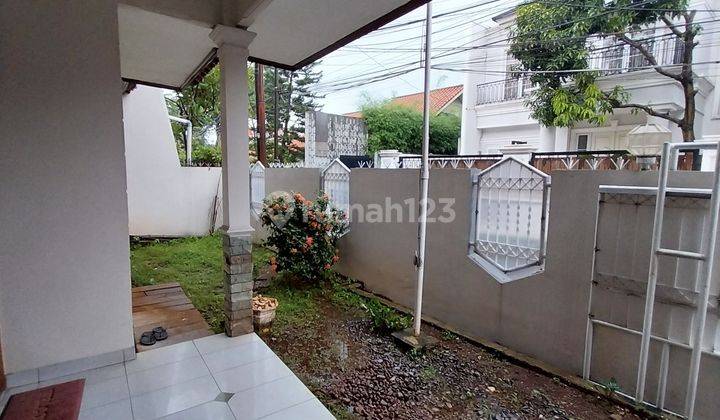 Rumah apik, siap huni, ceiling tinggi akses toll Simatupang 400m 2