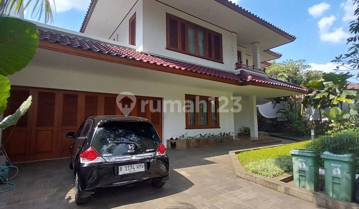 Pondok Indah, Tenang, Apik, Siap Huni, Jalan Lebar, Dekat Fasum