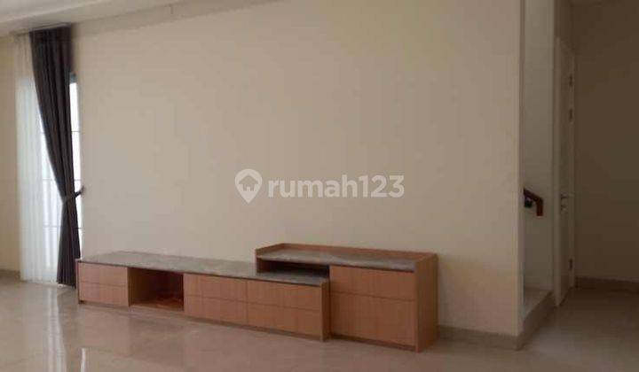 Rumah 2 Lantai Bagus Semi Furnished di De Park Cluster Maja BSD 2