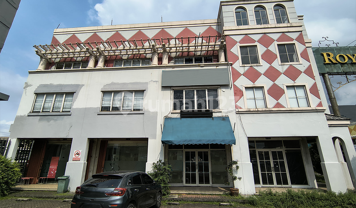 Sell Cheap 3-Storey Shop House in Wtc Matahari Serpong Mall Sell Cheap 3-Storey Shop House in Wtc Matahari Serpong Mall